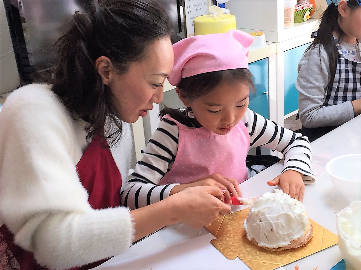 Gifte プロと一緒にサンタのクリスマスケーキづくり ケーキデザイナー体験